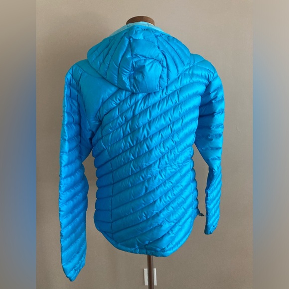 Mountain hardware new with tags womens large nitrous down blue jacket - Picture 2 of 3